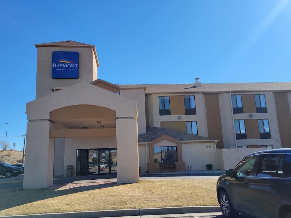 Baymont By Wyndham Pueblo Hotel Eksteriør billede