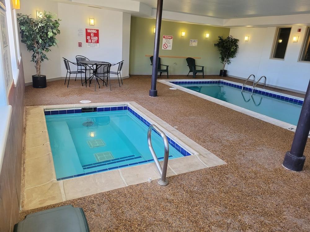 Baymont By Wyndham Pueblo Hotel Eksteriør billede